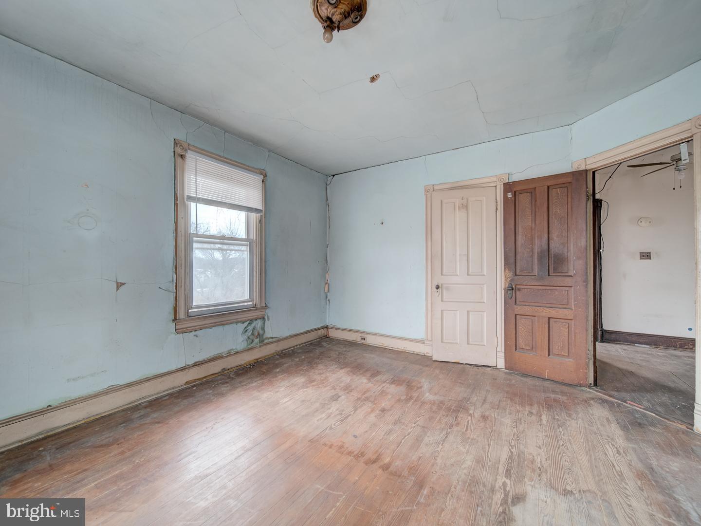 2015 DOUGLAS ST NE, WASHINGTON, District Of Columbia 20018, 3 Bedrooms Bedrooms, ,1 BathroomBathrooms,Residential,For sale,2015 DOUGLAS ST NE,DCDC2241744 MLS # DCDC2241744