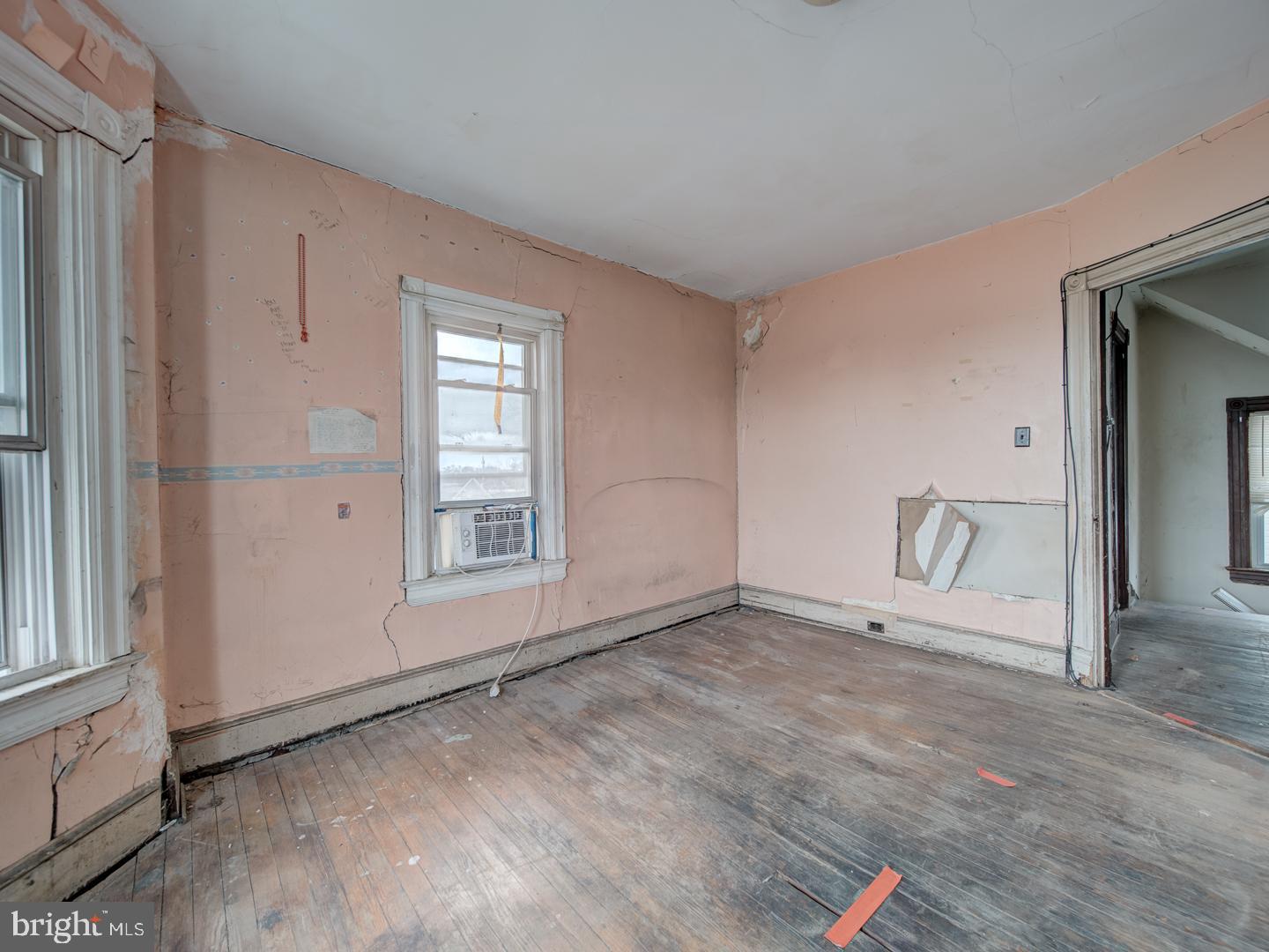 2015 DOUGLAS ST NE, WASHINGTON, District Of Columbia 20018, 3 Bedrooms Bedrooms, ,1 BathroomBathrooms,Residential,For sale,2015 DOUGLAS ST NE,DCDC2241744 MLS # DCDC2241744