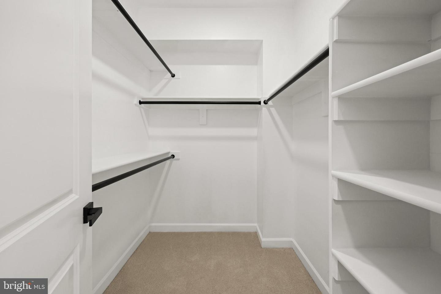 522 N ROYAL ST, ALEXANDRIA, Virginia 22314, 3 Bedrooms Bedrooms, ,2 BathroomsBathrooms,Residential,For sale,522 N ROYAL ST,VAAX2053254 MLS # VAAX2053254