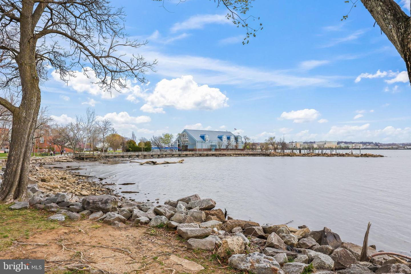 522 N ROYAL ST, ALEXANDRIA, Virginia 22314, 3 Bedrooms Bedrooms, ,2 BathroomsBathrooms,Residential,For sale,522 N ROYAL ST,VAAX2053254 MLS # VAAX2053254