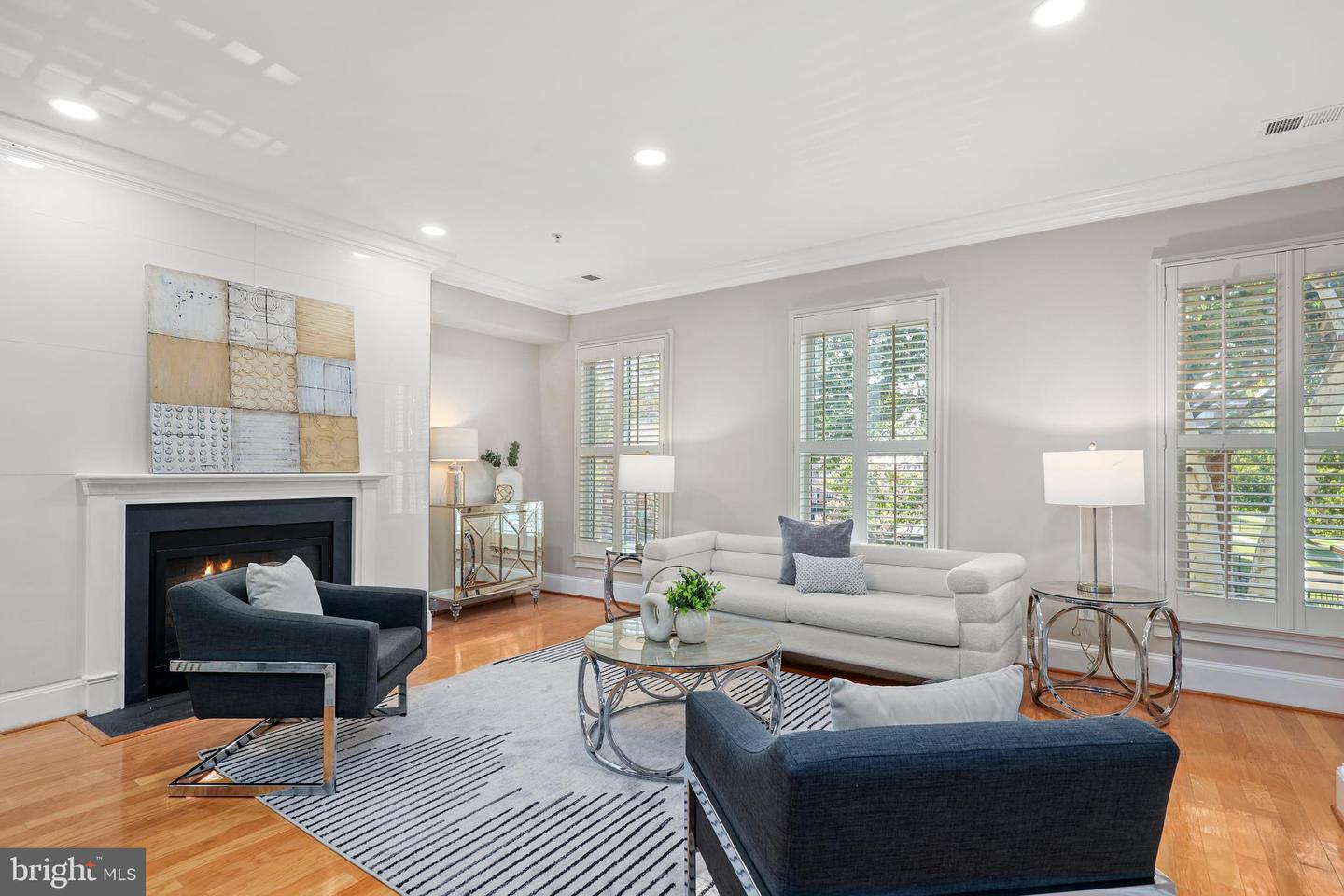 522 N ROYAL ST, ALEXANDRIA, Virginia 22314, 3 Bedrooms Bedrooms, ,2 BathroomsBathrooms,Residential,For sale,522 N ROYAL ST,VAAX2053254 MLS # VAAX2053254