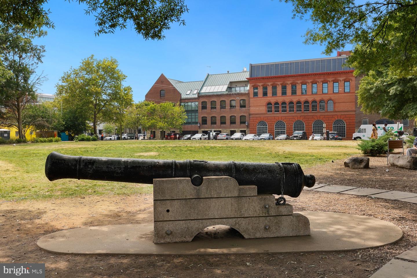 522 N ROYAL ST, ALEXANDRIA, Virginia 22314, 3 Bedrooms Bedrooms, ,2 BathroomsBathrooms,Residential,For sale,522 N ROYAL ST,VAAX2053254 MLS # VAAX2053254