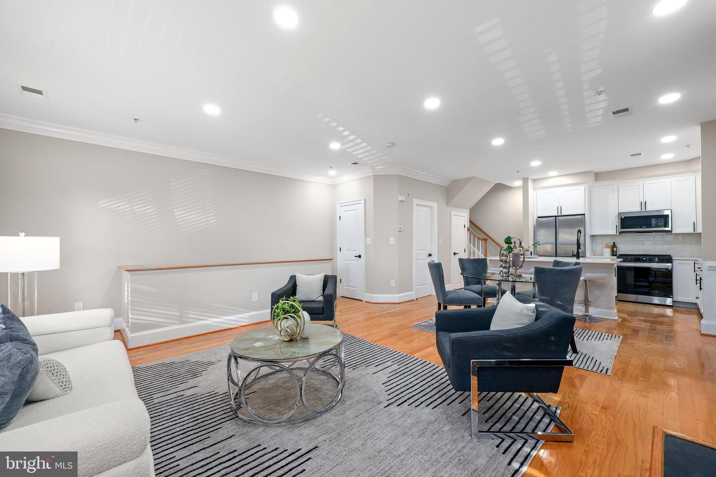 522 N ROYAL ST, ALEXANDRIA, Virginia 22314, 3 Bedrooms Bedrooms, ,2 BathroomsBathrooms,Residential,For sale,522 N ROYAL ST,VAAX2053254 MLS # VAAX2053254