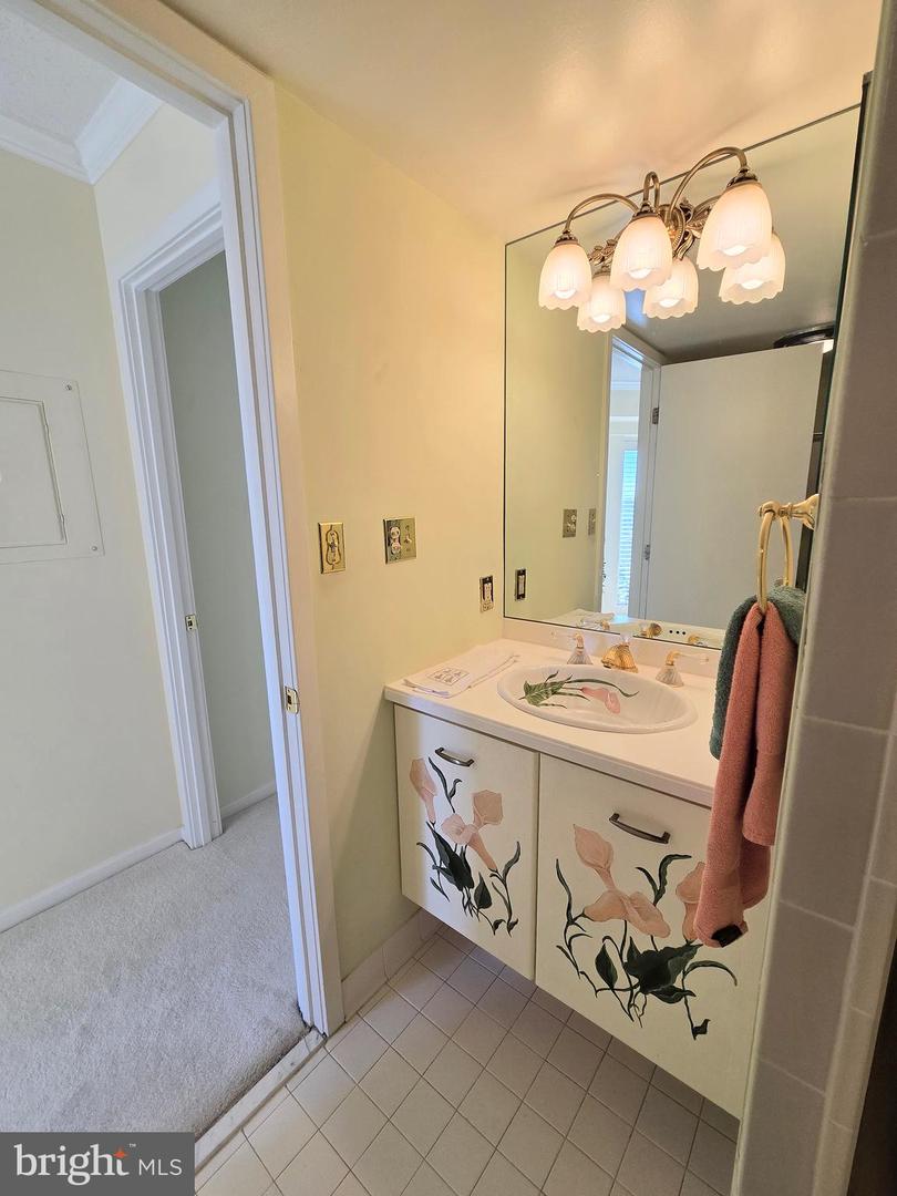 2111 WISCONSIN AVE NW #401, WASHINGTON, District Of Columbia 20007, 1 Bedroom Bedrooms, ,1 BathroomBathrooms,Residential,For sale,2111 WISCONSIN AVE NW #401,DCDC2241752 MLS # DCDC2241752