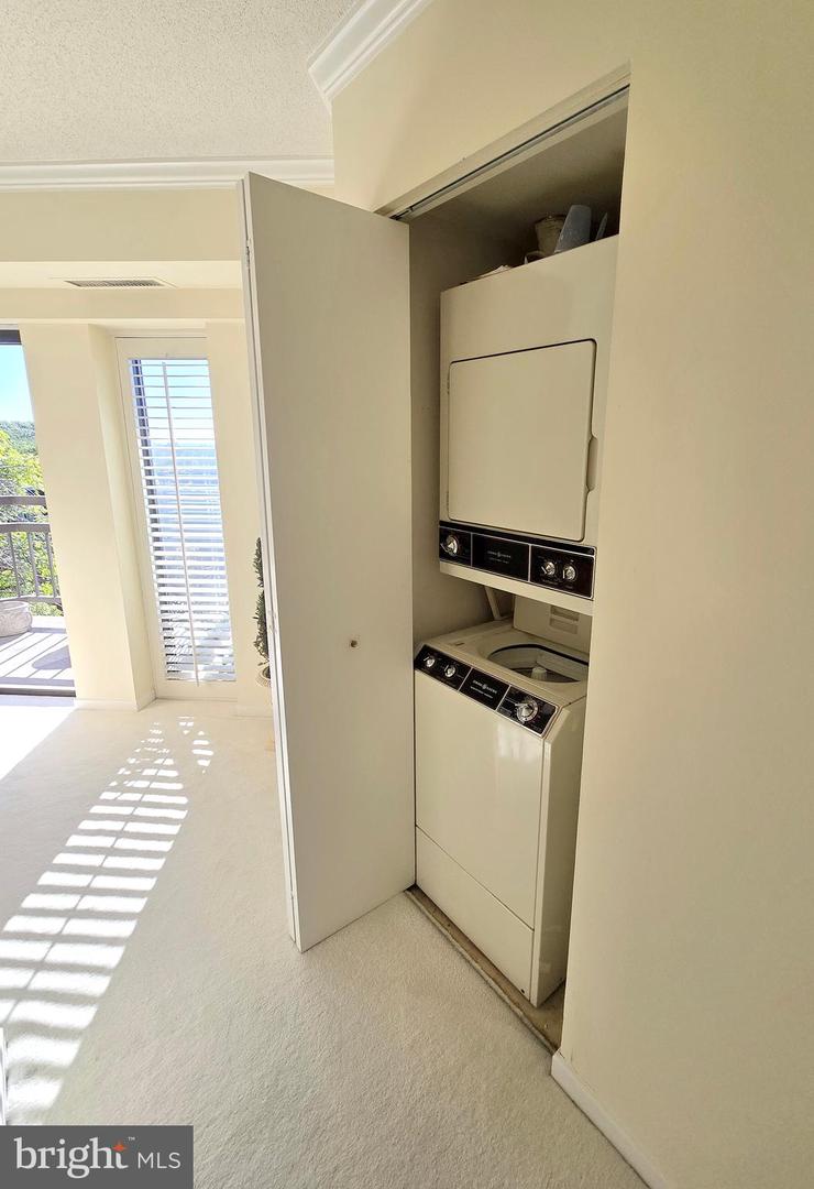 2111 WISCONSIN AVE NW #401, WASHINGTON, District Of Columbia 20007, 1 Bedroom Bedrooms, ,1 BathroomBathrooms,Residential,For sale,2111 WISCONSIN AVE NW #401,DCDC2241752 MLS # DCDC2241752