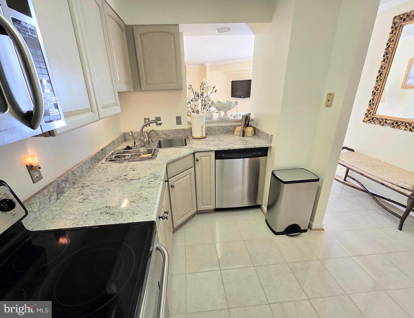 2111 WISCONSIN AVE NW #401, WASHINGTON, District Of Columbia 20007, 1 Bedroom Bedrooms, ,1 BathroomBathrooms,Residential,For sale,2111 WISCONSIN AVE NW #401,DCDC2241752 MLS # DCDC2241752