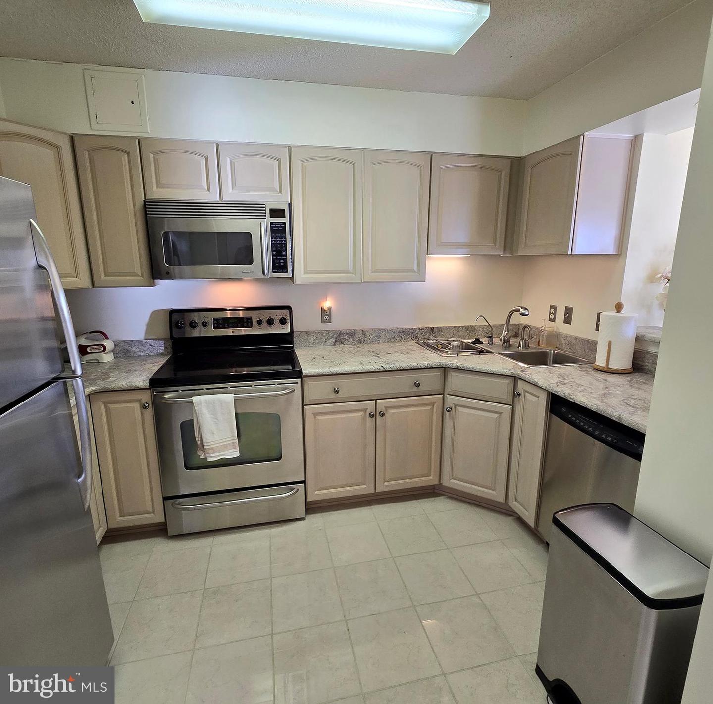 2111 WISCONSIN AVE NW #401, WASHINGTON, District Of Columbia 20007, 1 Bedroom Bedrooms, ,1 BathroomBathrooms,Residential,For sale,2111 WISCONSIN AVE NW #401,DCDC2241752 MLS # DCDC2241752