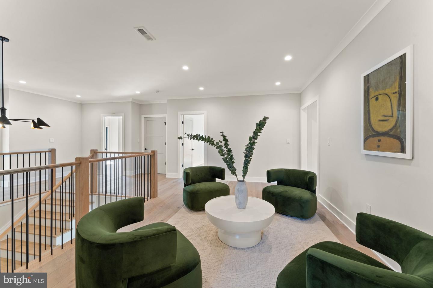 1710 DALEWOOD PLACE, MCLEAN, Virginia 22101, 6 Bedrooms Bedrooms, ,6 BathroomsBathrooms,Residential,For sale,1710 DALEWOOD PLACE,VAFX2286050 MLS # VAFX2286050