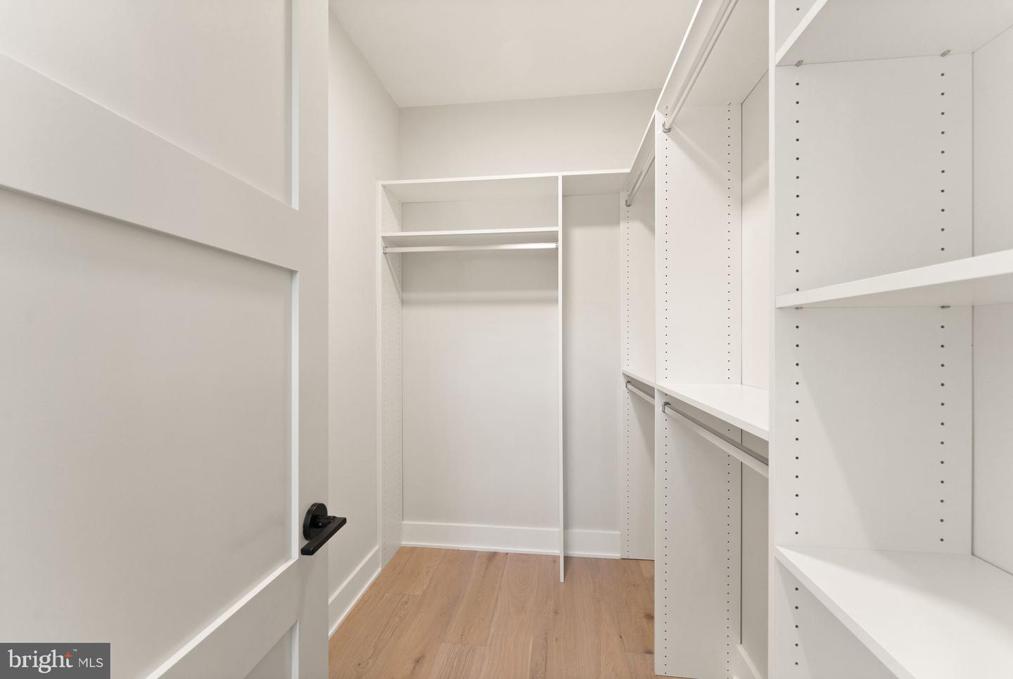 1710 DALEWOOD PLACE, MCLEAN, Virginia 22101, 6 Bedrooms Bedrooms, ,6 BathroomsBathrooms,Residential,For sale,1710 DALEWOOD PLACE,VAFX2286050 MLS # VAFX2286050