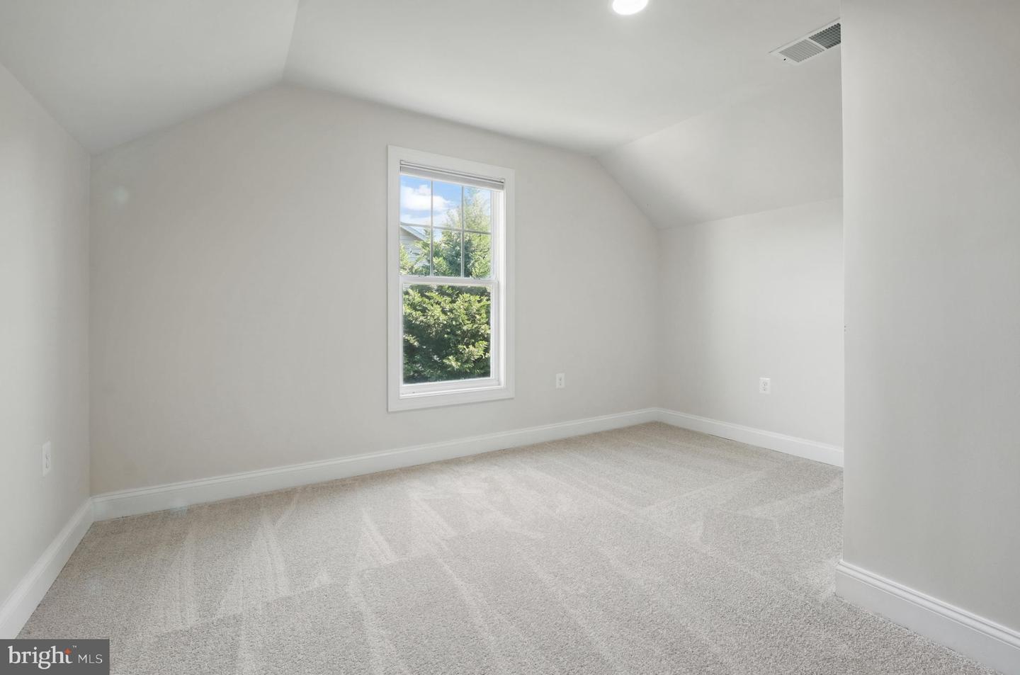 11708 EAGLE RIDGE DR, SPOTSYLVANIA, Virginia 22551, 5 Bedrooms Bedrooms, ,4 BathroomsBathrooms,Residential,For sale,11708 EAGLE RIDGE DR,VASP2032760 MLS # VASP2032760