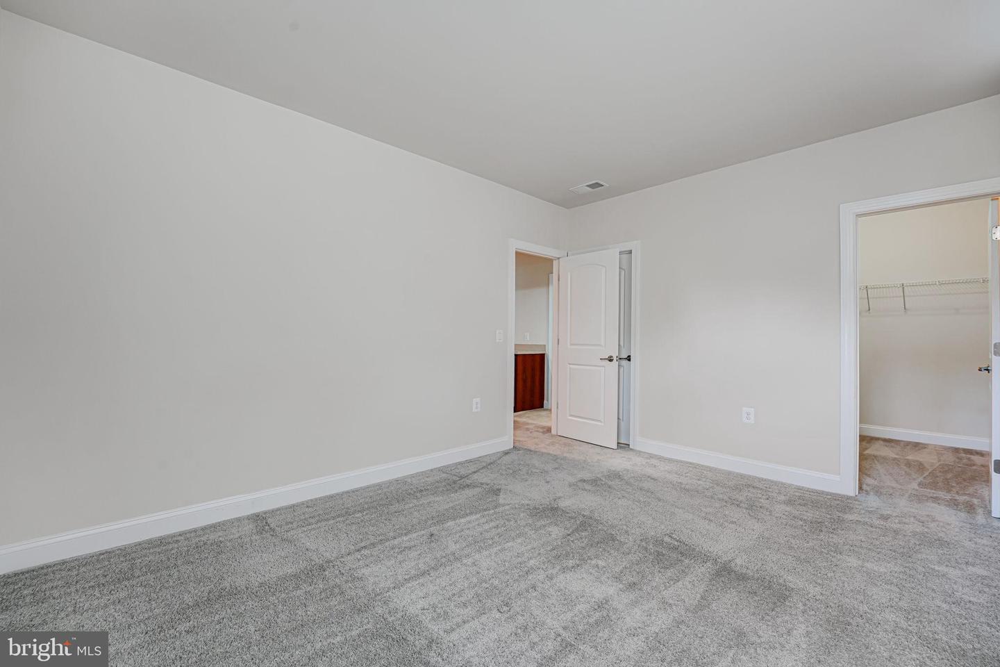 11708 EAGLE RIDGE DR, SPOTSYLVANIA, Virginia 22551, 5 Bedrooms Bedrooms, ,4 BathroomsBathrooms,Residential,For sale,11708 EAGLE RIDGE DR,VASP2032760 MLS # VASP2032760