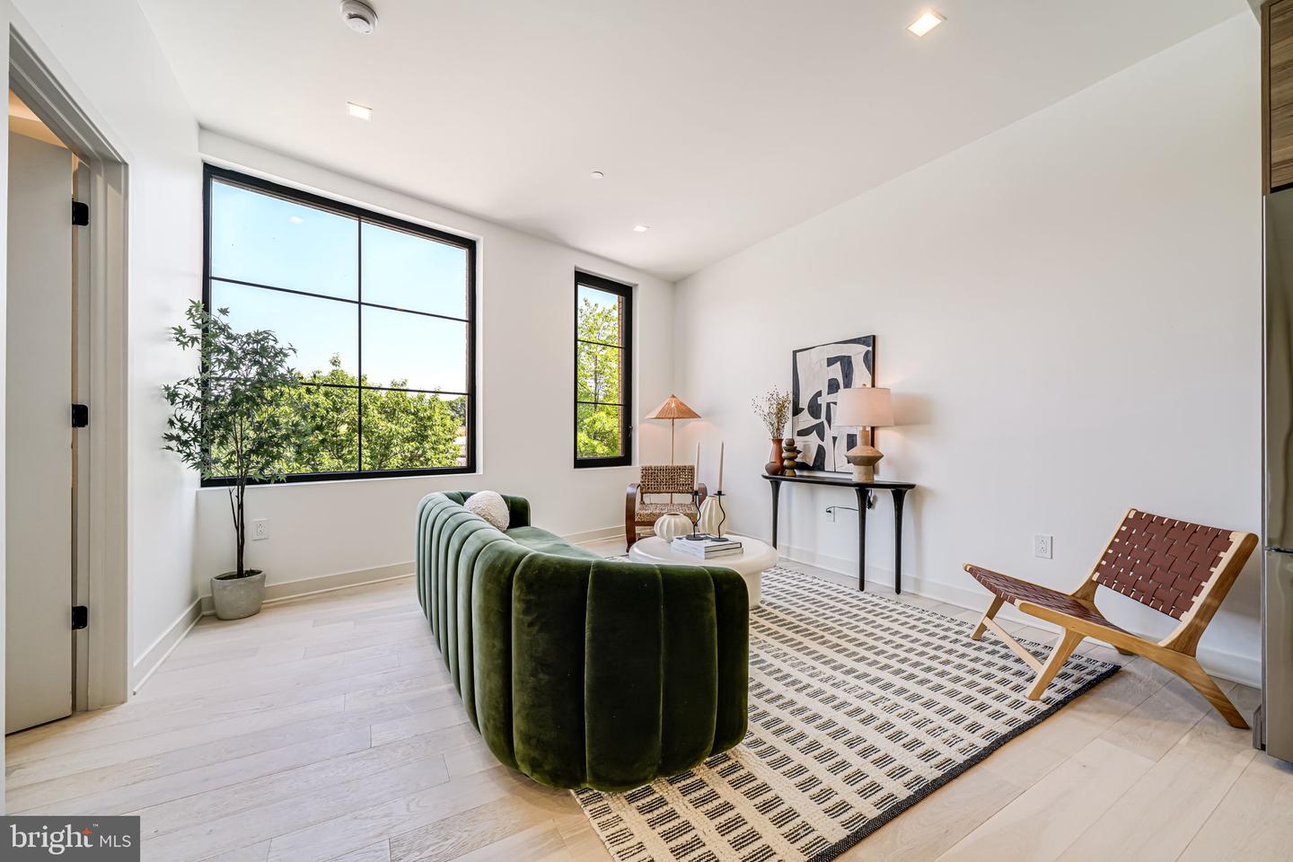 2903 NEWARK ST NW, WASHINGTON, District Of Columbia 20008, 3 Bedrooms Bedrooms, ,2 BathroomsBathrooms,Residential,For sale,2903 NEWARK ST NW,DCDC2201656 MLS # DCDC2201656