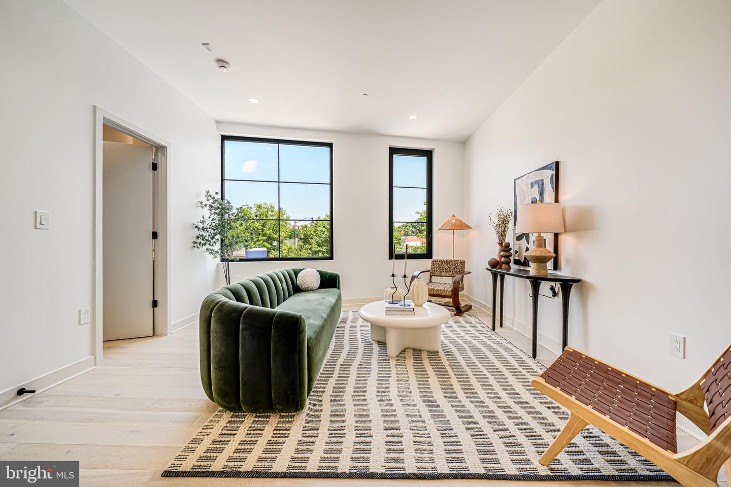 2903 NEWARK ST NW, WASHINGTON, District Of Columbia 20008, 3 Bedrooms Bedrooms, ,2 BathroomsBathrooms,Residential,For sale,2903 NEWARK ST NW,DCDC2201656 MLS # DCDC2201656