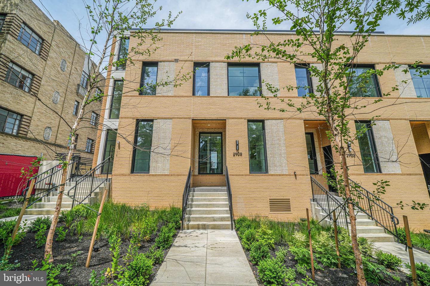 2905 NEWARK ST NW, WASHINGTON, District Of Columbia 20008, 3 Bedrooms Bedrooms, ,2 BathroomsBathrooms,Residential,For sale,2905 NEWARK ST NW,DCDC2207396 MLS # DCDC2207396