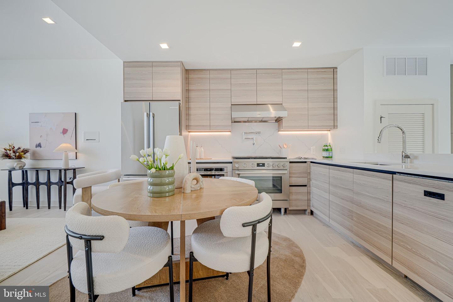 2905 NEWARK ST NW, WASHINGTON, District Of Columbia 20008, 3 Bedrooms Bedrooms, ,2 BathroomsBathrooms,Residential,For sale,2905 NEWARK ST NW,DCDC2207396 MLS # DCDC2207396