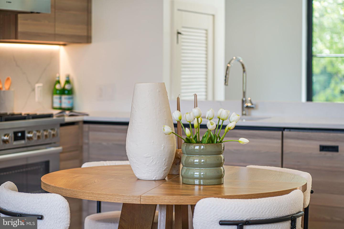 2905 NEWARK ST NW, WASHINGTON, District Of Columbia 20008, 3 Bedrooms Bedrooms, ,2 BathroomsBathrooms,Residential,For sale,2905 NEWARK ST NW,DCDC2207396 MLS # DCDC2207396