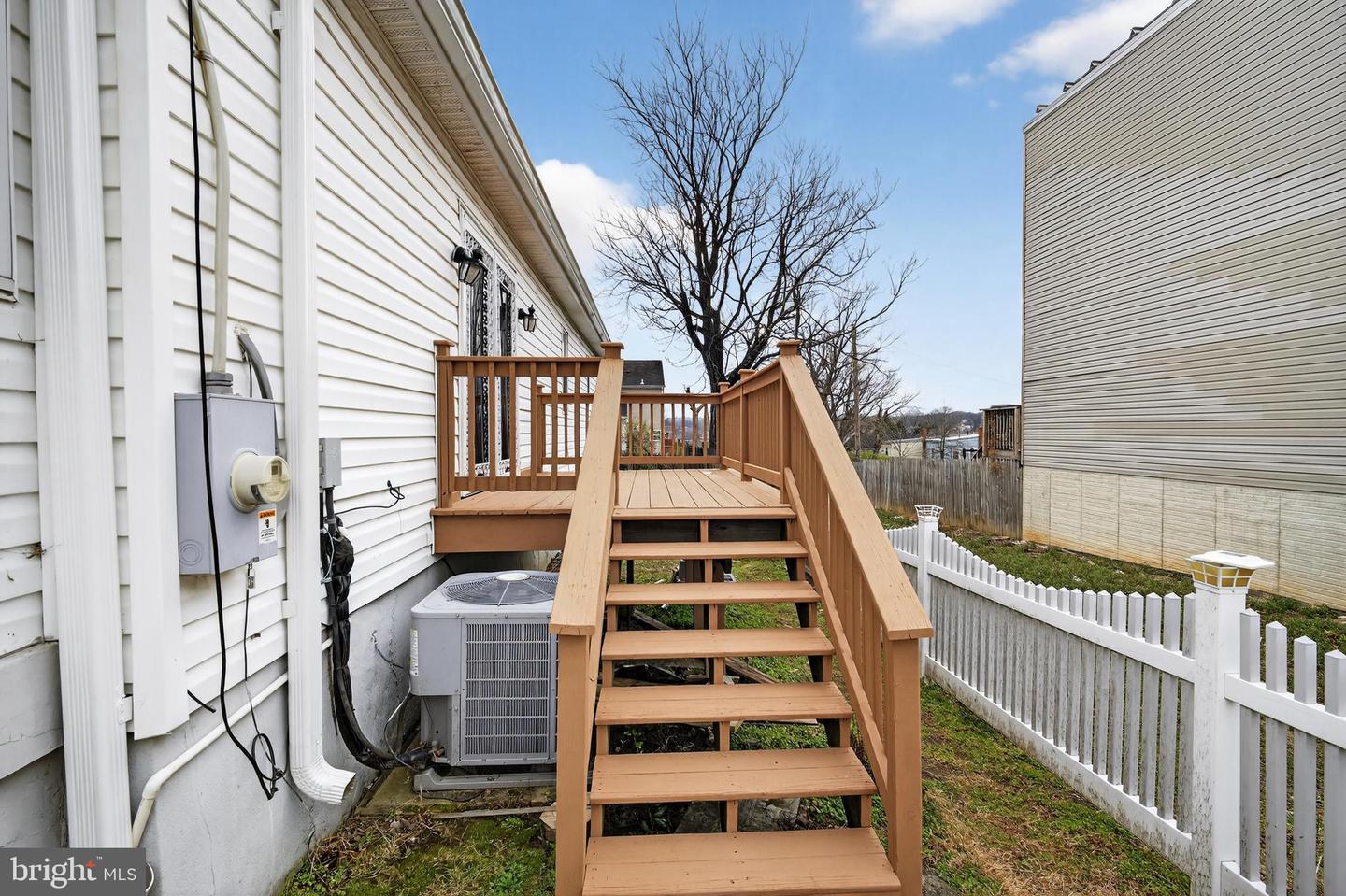 4815 JAY ST NE, WASHINGTON, District Of Columbia 20019, 3 Bedrooms Bedrooms, ,2 BathroomsBathrooms,Residential,For sale,4815 JAY ST NE,DCDC2211470 MLS # DCDC2211470