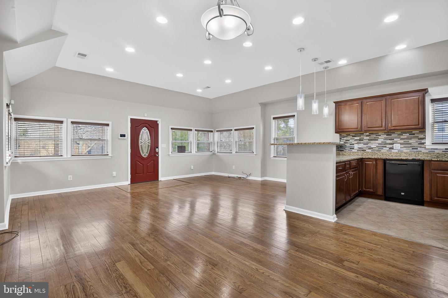 4815 JAY ST NE, WASHINGTON, District Of Columbia 20019, 3 Bedrooms Bedrooms, ,2 BathroomsBathrooms,Residential,For sale,4815 JAY ST NE,DCDC2211470 MLS # DCDC2211470