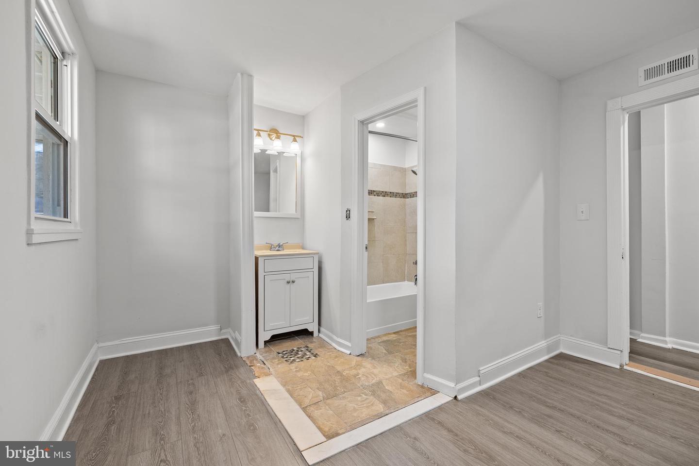 3900 ELMWOOD DR, ALEXANDRIA, Virginia 22303, 4 Bedrooms Bedrooms, ,2 BathroomsBathrooms,Residential,For sale,3900 ELMWOOD DR,VAFX2269834 MLS # VAFX2269834