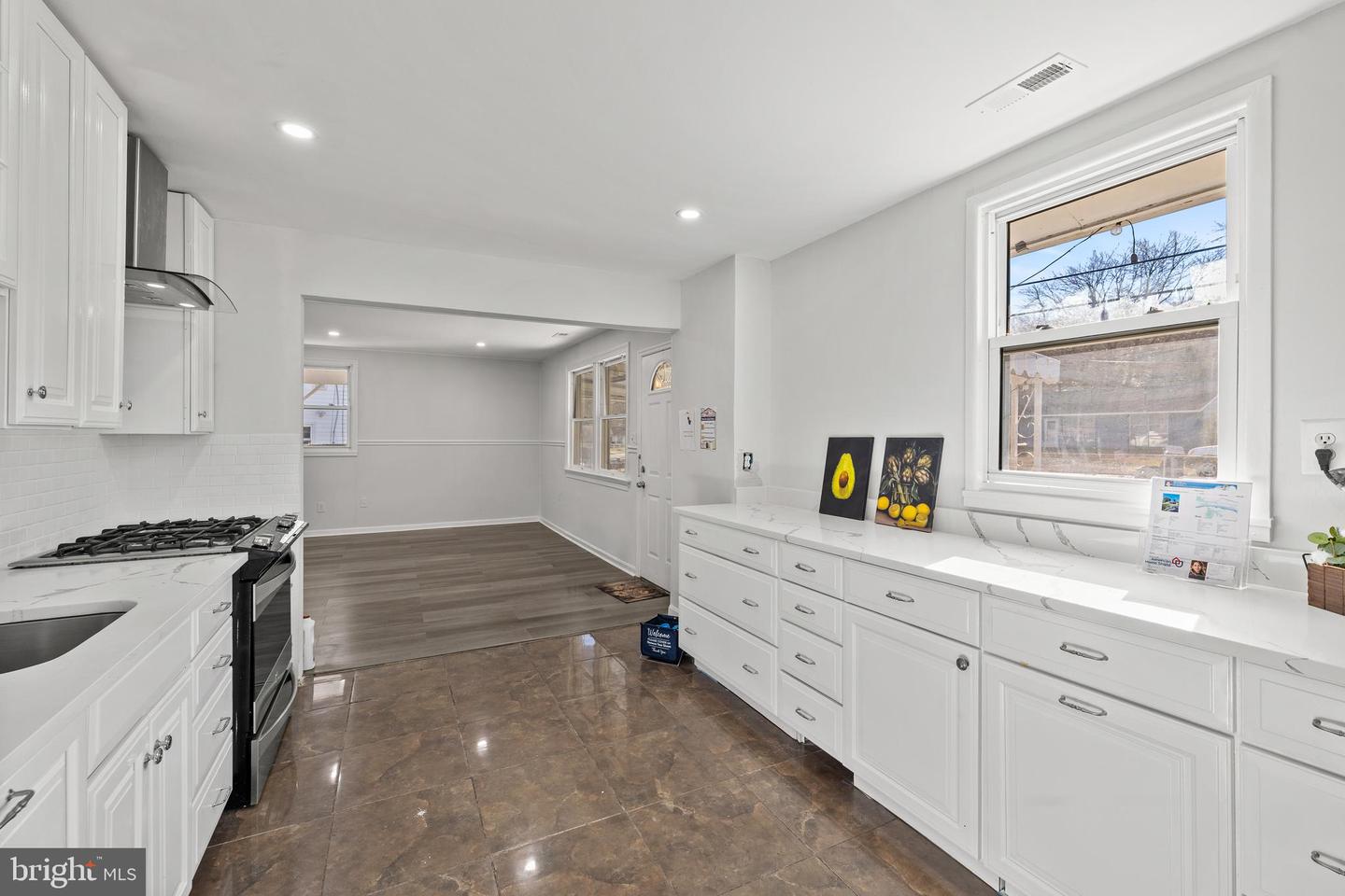 3900 ELMWOOD DR, ALEXANDRIA, Virginia 22303, 4 Bedrooms Bedrooms, ,2 BathroomsBathrooms,Residential,For sale,3900 ELMWOOD DR,VAFX2269834 MLS # VAFX2269834