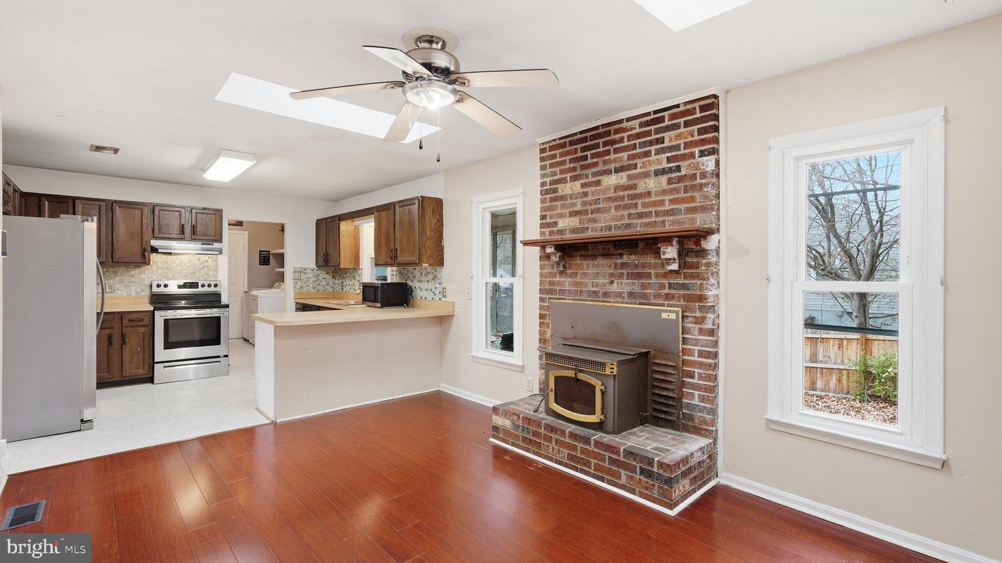 123 WHITSONS RUN, STAFFORD, Virginia 22554, 4 Bedrooms Bedrooms, ,3 BathroomsBathrooms,Residential,For sale,123 WHITSONS RUN,VAST2043886 MLS # VAST2043886