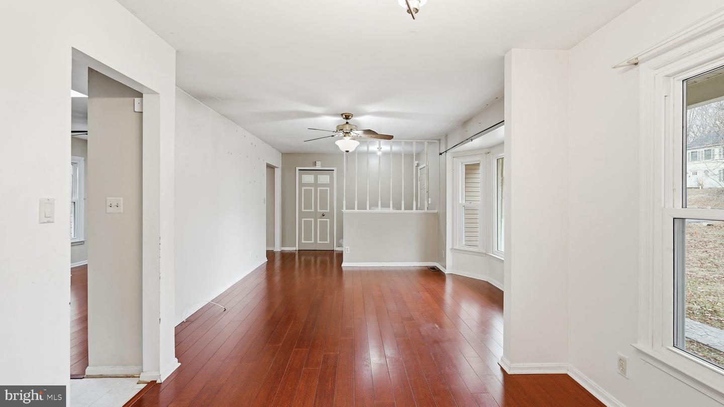 123 WHITSONS RUN, STAFFORD, Virginia 22554, 4 Bedrooms Bedrooms, ,3 BathroomsBathrooms,Residential,For sale,123 WHITSONS RUN,VAST2043886 MLS # VAST2043886