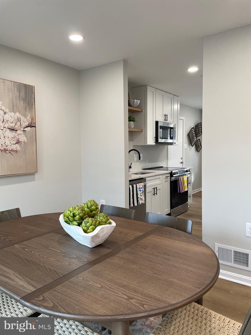 12060 WILLOWOOD DR, WOODBRIDGE, Virginia 22192, 4 Bedrooms Bedrooms, ,2 BathroomsBathrooms,Residential,For sale,12060 WILLOWOOD DR,VAPW2108026 MLS # VAPW2108026