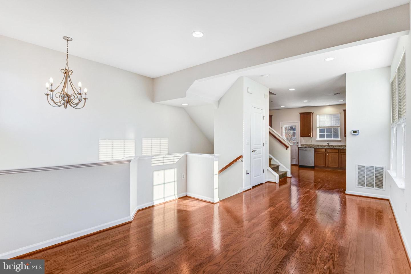 8393 SCOTLAND LOOP, MANASSAS, Virginia 20109, 3 Bedrooms Bedrooms, ,3 BathroomsBathrooms,Residential,For sale,8393 SCOTLAND LOOP,VAPW2108148 MLS # VAPW2108148