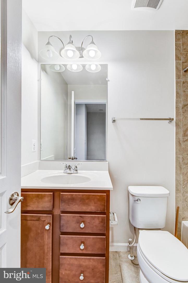 8393 SCOTLAND LOOP, MANASSAS, Virginia 20109, 3 Bedrooms Bedrooms, ,3 BathroomsBathrooms,Residential,For sale,8393 SCOTLAND LOOP,VAPW2108148 MLS # VAPW2108148