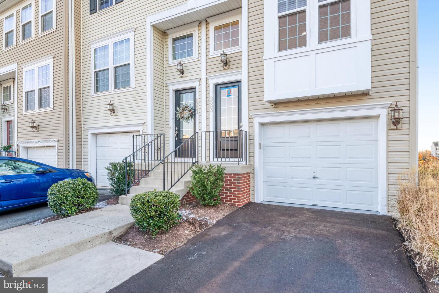 8393 SCOTLAND LOOP, MANASSAS, Virginia 20109, 3 Bedrooms Bedrooms, ,3 BathroomsBathrooms,Residential,For sale,8393 SCOTLAND LOOP,VAPW2108148 MLS # VAPW2108148