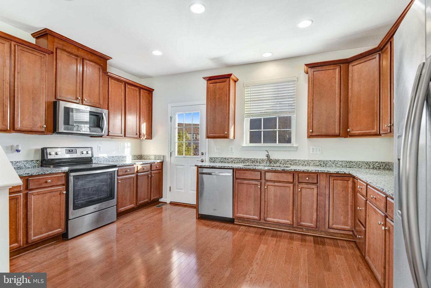 8393 SCOTLAND LOOP, MANASSAS, Virginia 20109, 3 Bedrooms Bedrooms, ,3 BathroomsBathrooms,Residential,For sale,8393 SCOTLAND LOOP,VAPW2108148 MLS # VAPW2108148