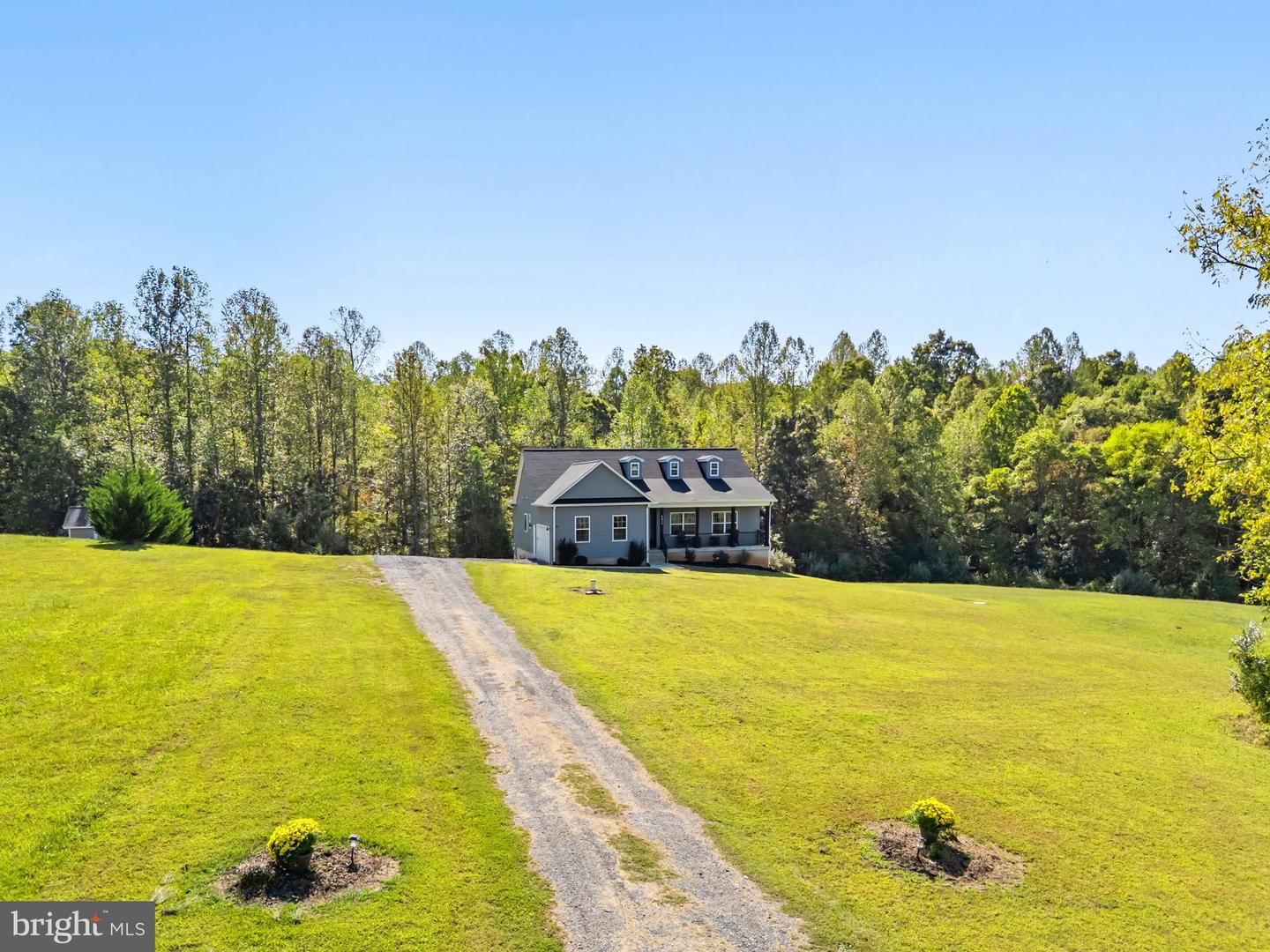 6471 SILK RD, JEFFERSONTON, Virginia 22724, 4 Bedrooms Bedrooms, 12 Rooms Rooms,3 BathroomsBathrooms,Residential,For sale,6471 SILK RD,VACU2012162 MLS # VACU2012162