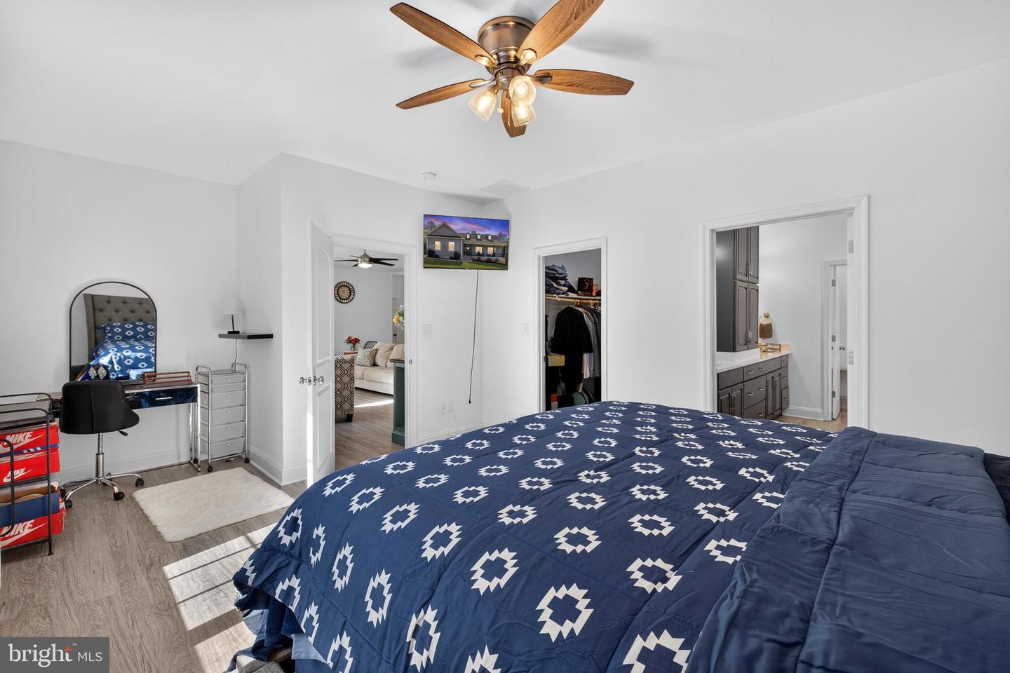 6471 SILK RD, JEFFERSONTON, Virginia 22724, 4 Bedrooms Bedrooms, 12 Rooms Rooms,3 BathroomsBathrooms,Residential,For sale,6471 SILK RD,VACU2012162 MLS # VACU2012162