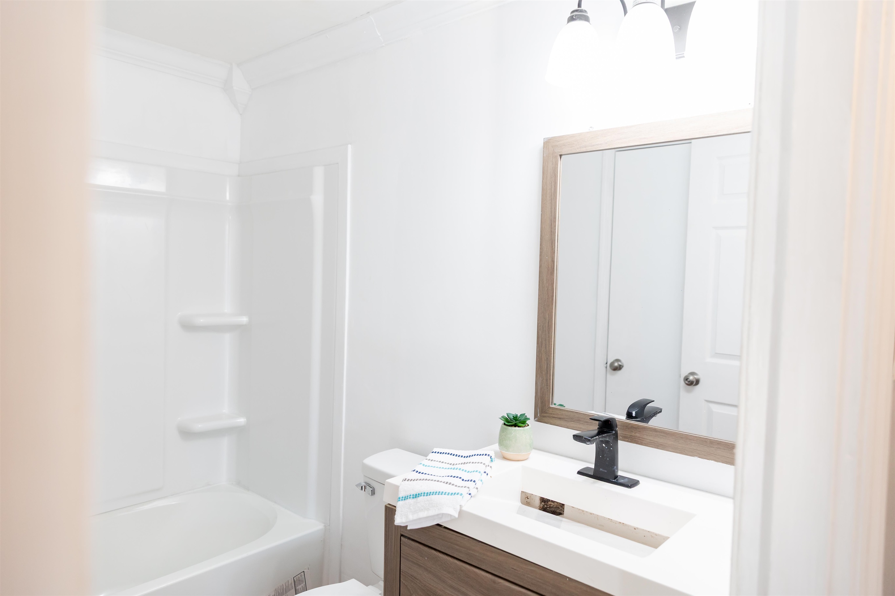 184 SW HILLSIDE DR, BUENA VISTA, Virginia 24416, 4 Bedrooms Bedrooms, ,2 BathroomsBathrooms,Residential,Section 8 Lot 9 Appointment of Substitute Instrume,184 SW HILLSIDE DR,671908 MLS # 671908