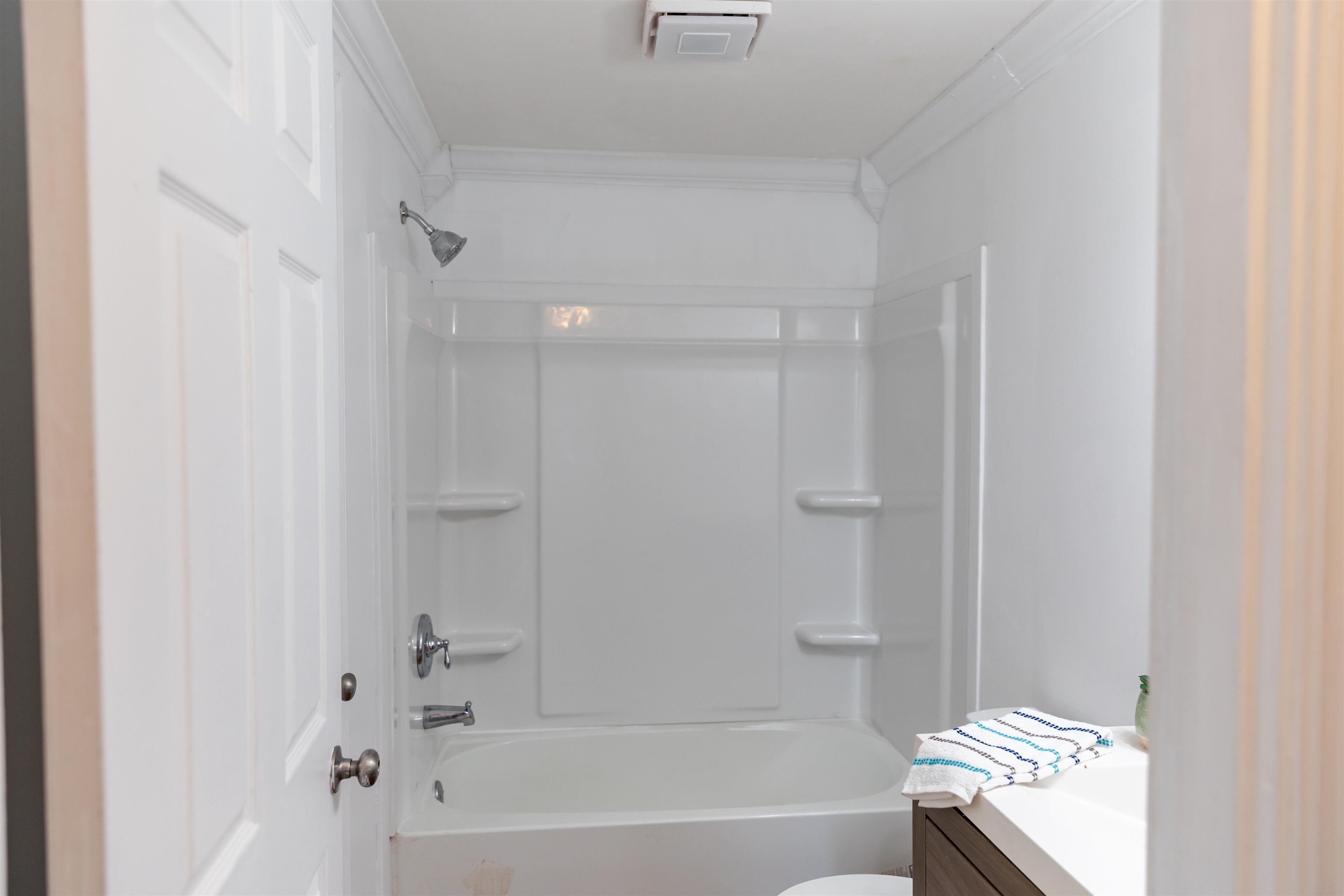 184 SW HILLSIDE DR, BUENA VISTA, Virginia 24416, 4 Bedrooms Bedrooms, ,2 BathroomsBathrooms,Residential,Section 8 Lot 9 Appointment of Substitute Instrume,184 SW HILLSIDE DR,671908 MLS # 671908