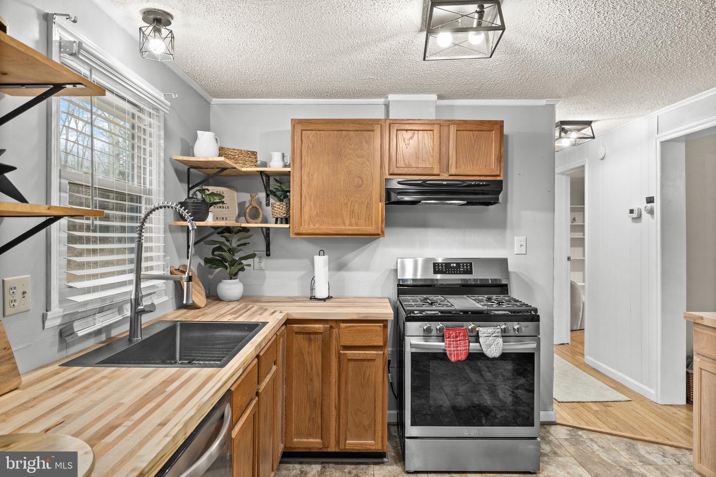 9523 BROCK RD, SPOTSYLVANIA, Virginia 22553, 3 Bedrooms Bedrooms, ,2 BathroomsBathrooms,Residential,For sale,9523 BROCK RD,VASP2037912 MLS # VASP2037912