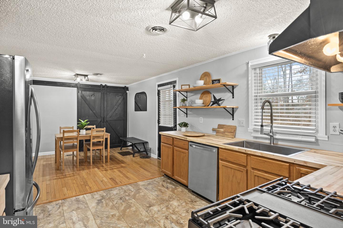 9523 BROCK RD, SPOTSYLVANIA, Virginia 22553, 3 Bedrooms Bedrooms, ,2 BathroomsBathrooms,Residential,For sale,9523 BROCK RD,VASP2037912 MLS # VASP2037912