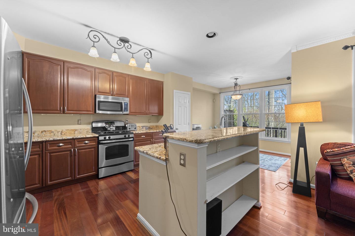 6238 WINDHAM HILL RUN, ALEXANDRIA, Virginia 22315, 4 Bedrooms Bedrooms, ,3 BathroomsBathrooms,Residential,For sale,6238 WINDHAM HILL RUN,VAFX2281408 MLS # VAFX2281408