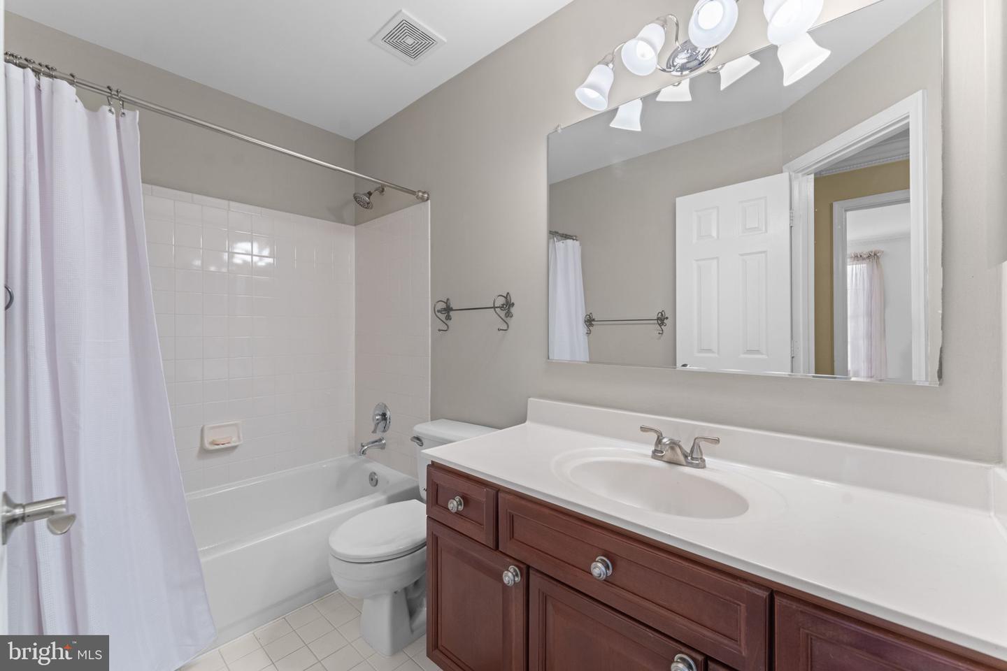 6238 WINDHAM HILL RUN, ALEXANDRIA, Virginia 22315, 4 Bedrooms Bedrooms, ,3 BathroomsBathrooms,Residential,For sale,6238 WINDHAM HILL RUN,VAFX2281408 MLS # VAFX2281408