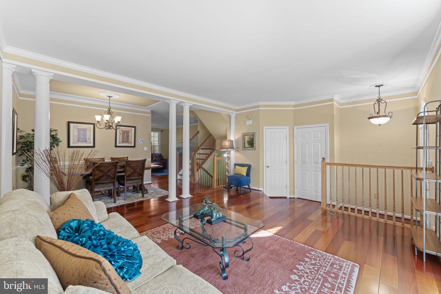 6238 WINDHAM HILL RUN, ALEXANDRIA, Virginia 22315, 4 Bedrooms Bedrooms, ,3 BathroomsBathrooms,Residential,For sale,6238 WINDHAM HILL RUN,VAFX2281408 MLS # VAFX2281408
