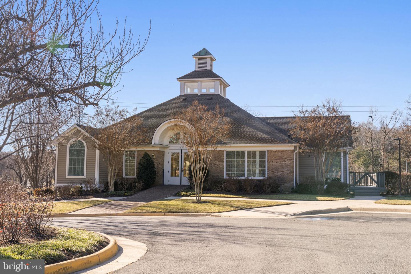 6238 WINDHAM HILL RUN, ALEXANDRIA, Virginia 22315, 4 Bedrooms Bedrooms, ,3 BathroomsBathrooms,Residential,For sale,6238 WINDHAM HILL RUN,VAFX2281408 MLS # VAFX2281408