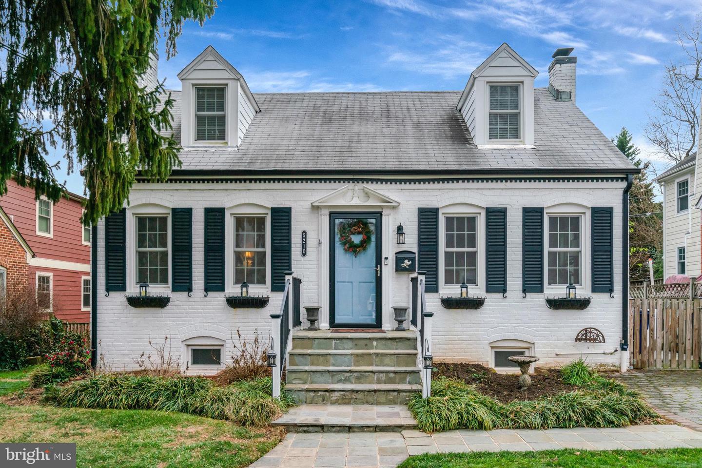 5210 25TH PL N, ARLINGTON, Virginia 22207, 3 Bedrooms Bedrooms, ,2 BathroomsBathrooms,Residential,For sale,5210 25TH PL N,VAAR2066634 MLS # VAAR2066634