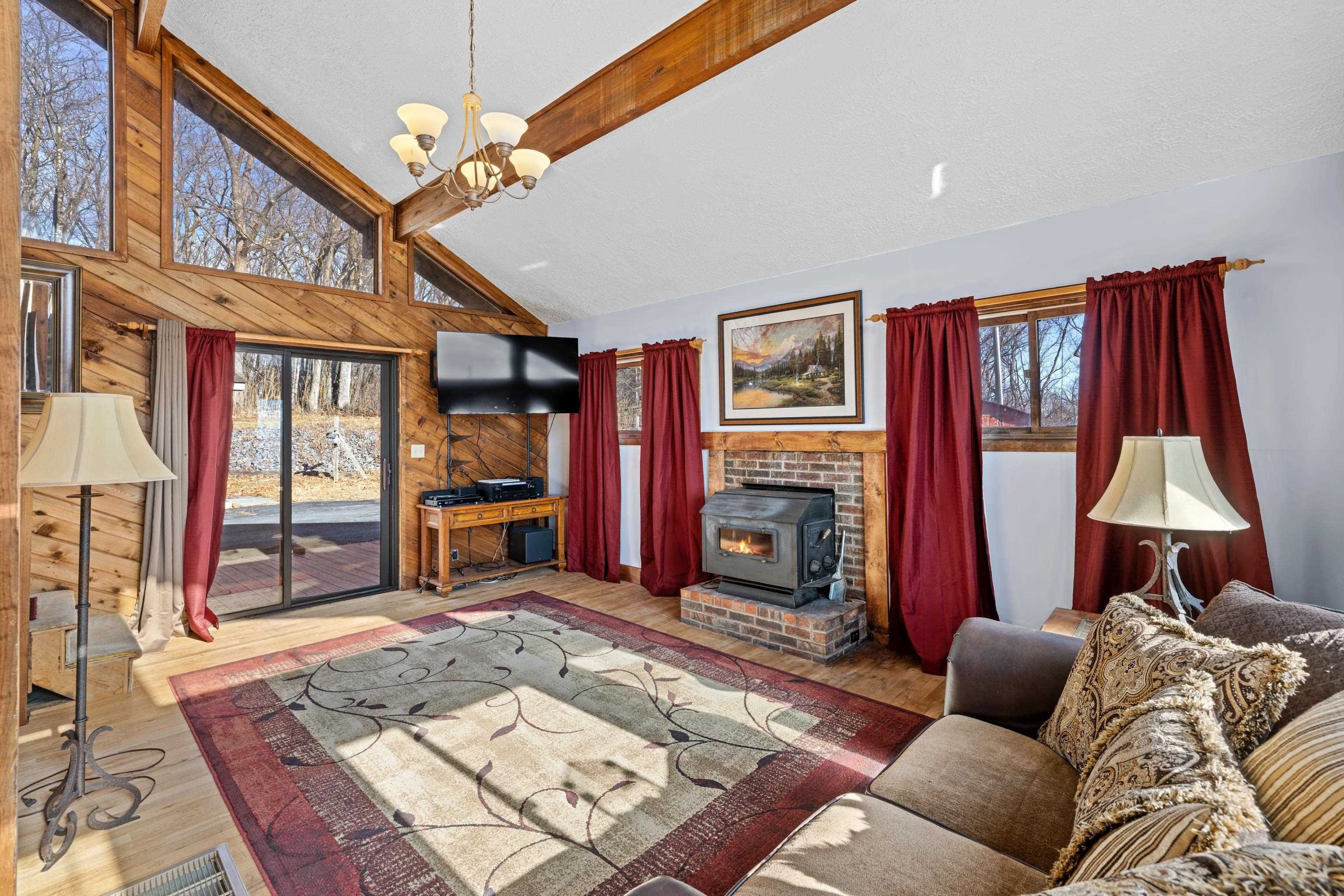 7386 APPLE RIDGE DR, TIMBERVILLE, Virginia 22853, 2 Bedrooms Bedrooms, ,1 BathroomBathrooms,Residential,7386 APPLE RIDGE DR,672547 MLS # 672547