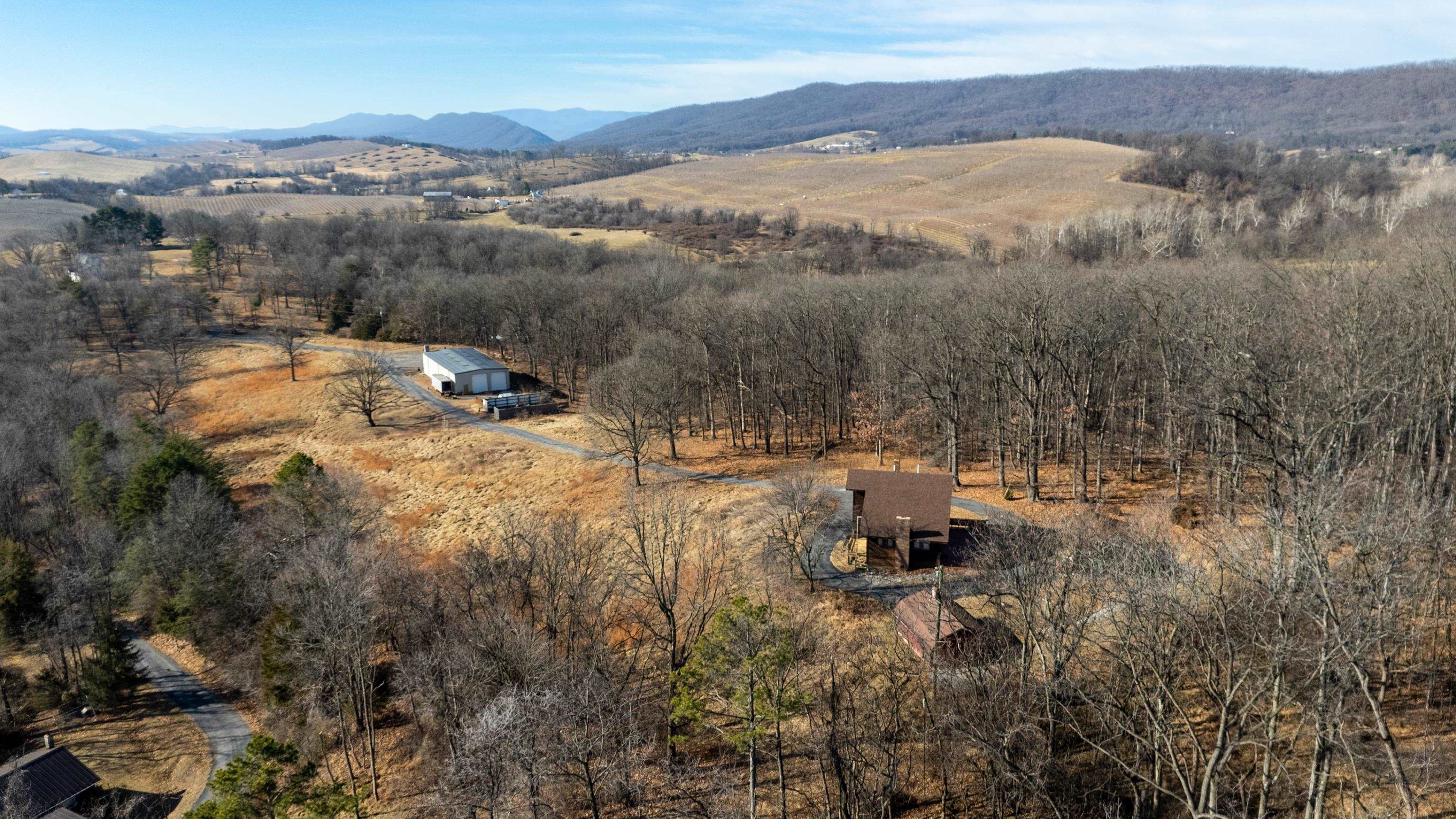 7386 APPLE RIDGE DR, TIMBERVILLE, Virginia 22853, 2 Bedrooms Bedrooms, ,1 BathroomBathrooms,Residential,7386 APPLE RIDGE DR,672547 MLS # 672547