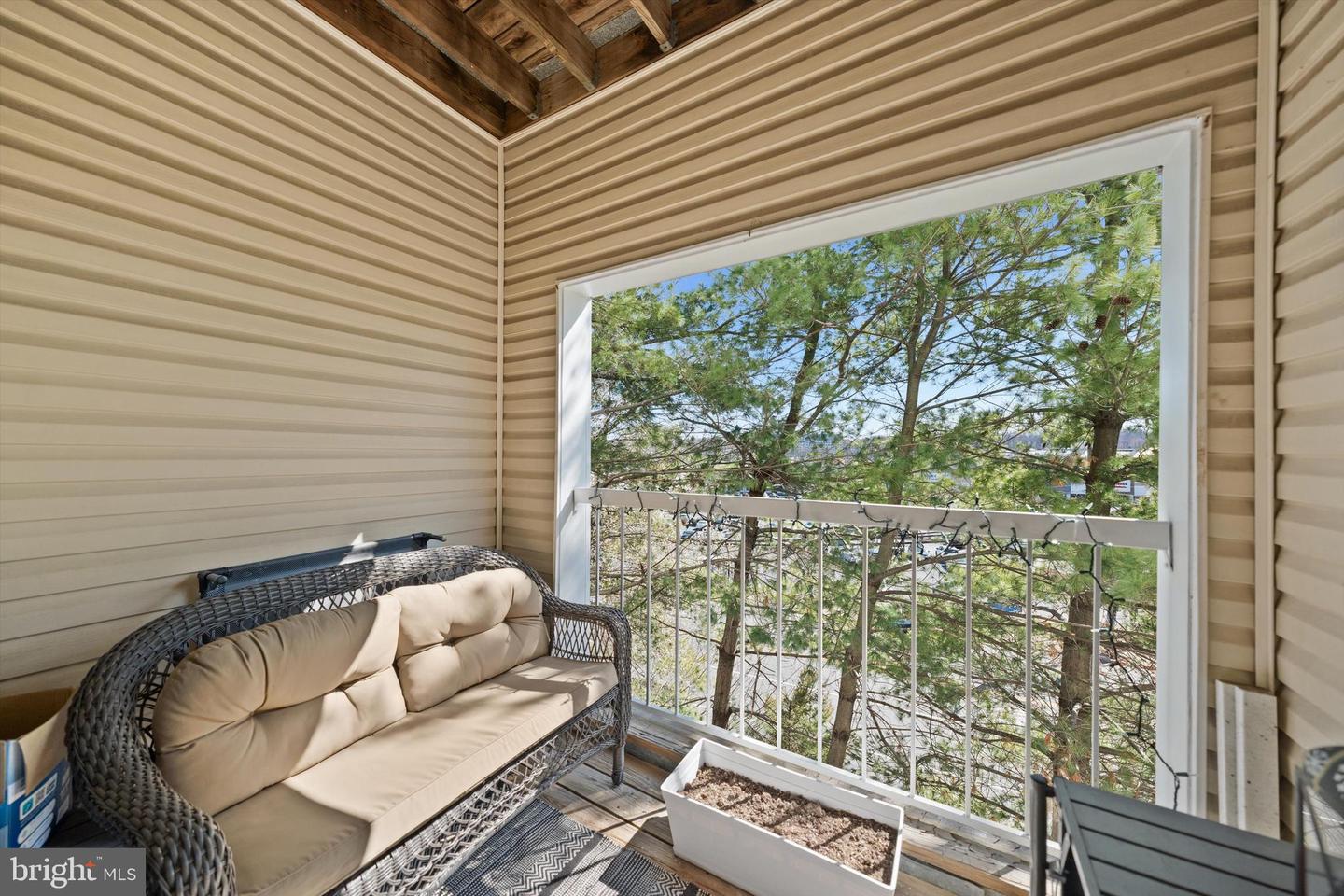 247-S S PICKETT ST S #302, ALEXANDRIA, Virginia 22304, 2 Bedrooms Bedrooms, ,2 BathroomsBathrooms,Residential,For sale,247-S S PICKETT ST S #302,VAAX2052502 MLS # VAAX2052502