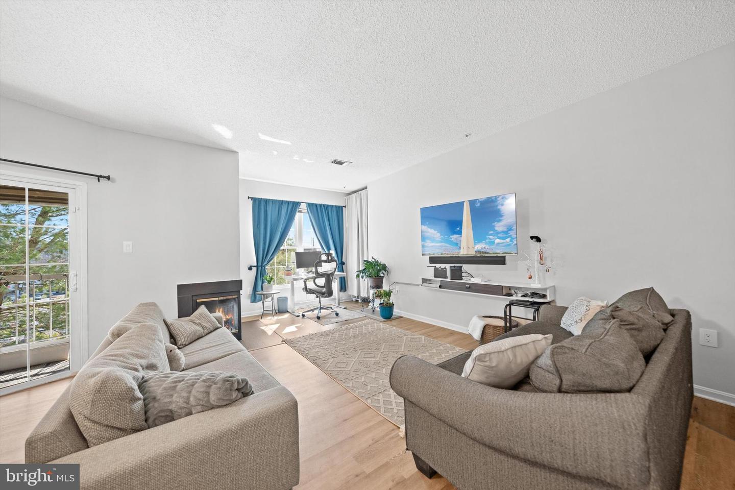 247-S S PICKETT ST S #302, ALEXANDRIA, Virginia 22304, 2 Bedrooms Bedrooms, ,2 BathroomsBathrooms,Residential,For sale,247-S S PICKETT ST S #302,VAAX2052502 MLS # VAAX2052502