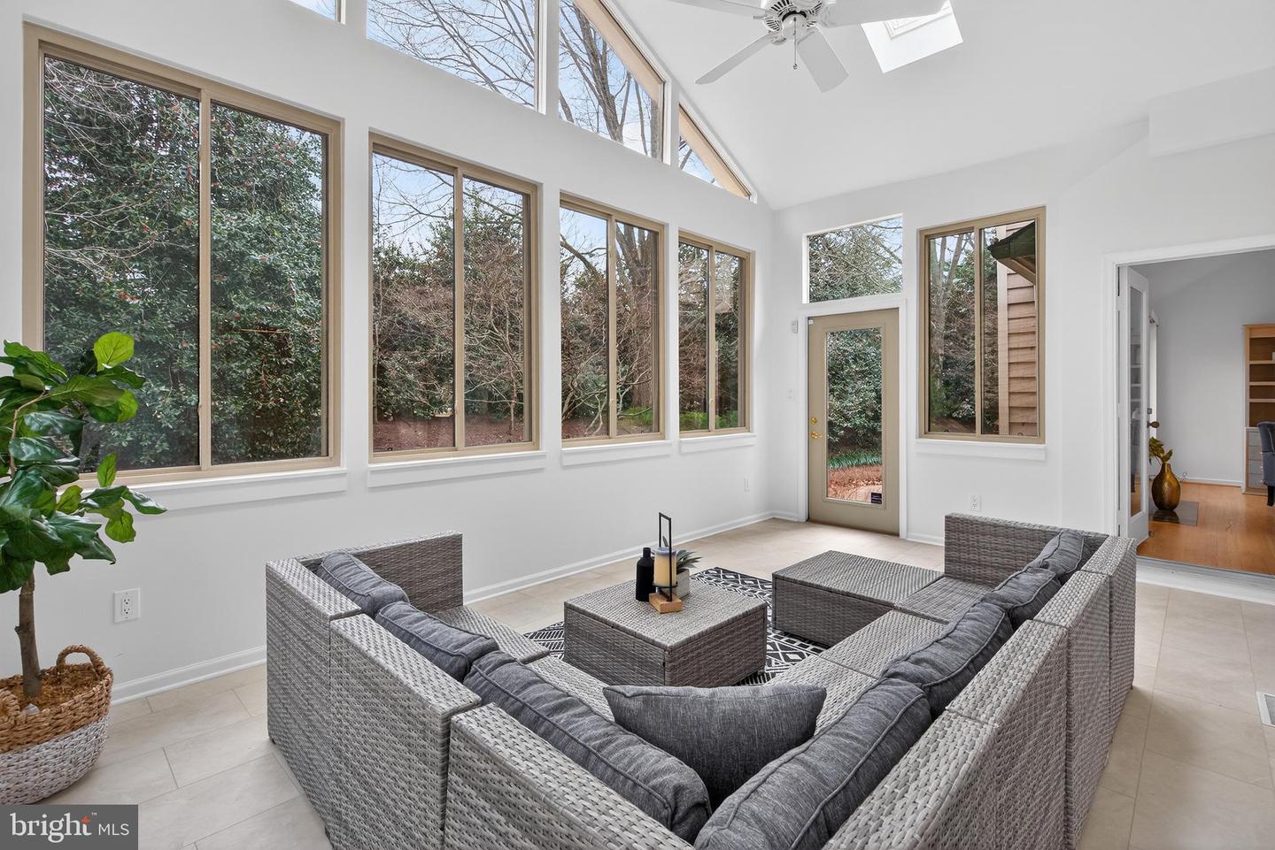 1419 BELCASTLE CT, RESTON, Virginia 20194, 3 Bedrooms Bedrooms, ,2 BathroomsBathrooms,Residential,For sale,1419 BELCASTLE CT,VAFX2283376 MLS # VAFX2283376