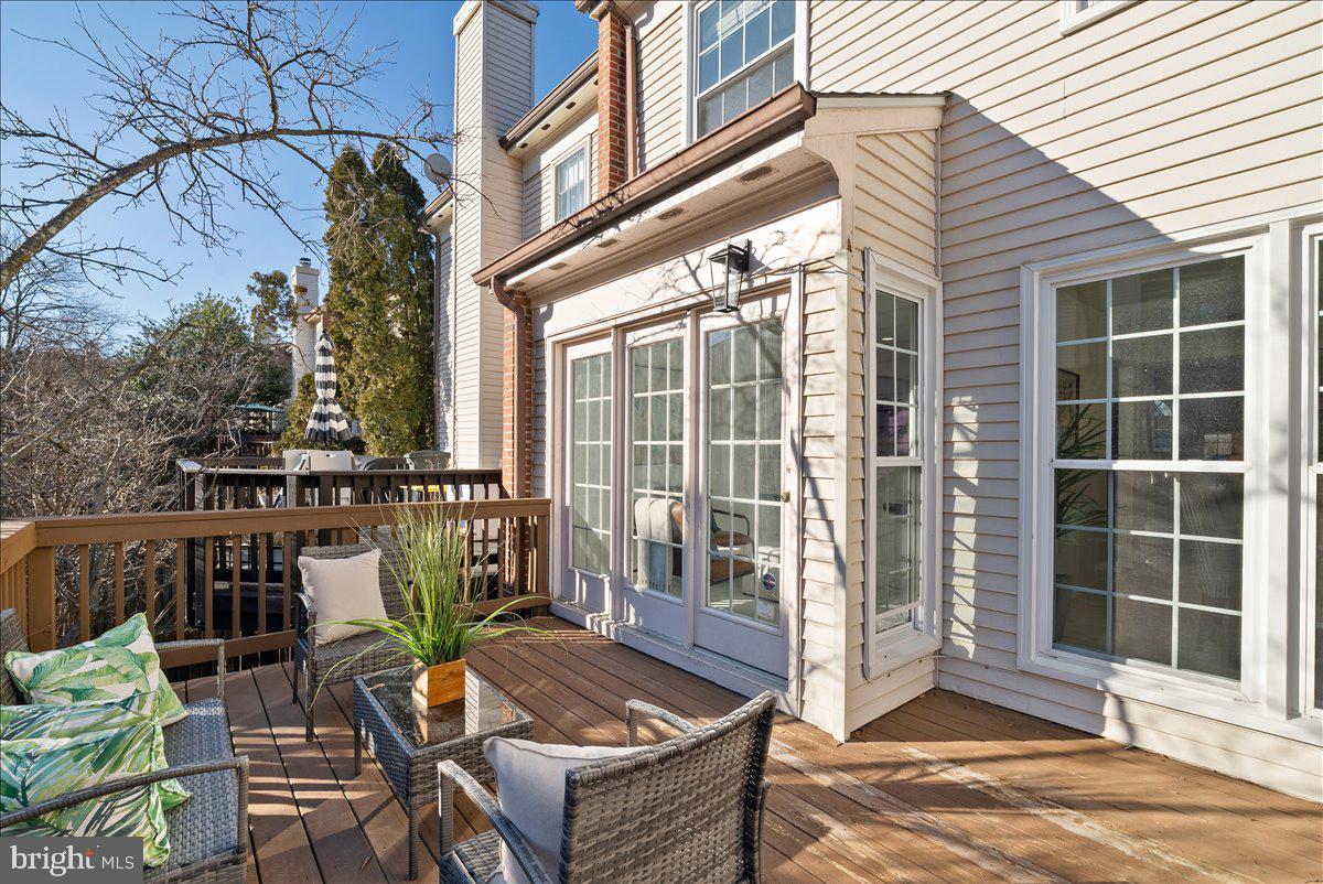 6121 WELLINGTON COMMONS DR, ALEXANDRIA, Virginia 22310, 3 Bedrooms Bedrooms, ,3 BathroomsBathrooms,Residential,For sale,6121 WELLINGTON COMMONS DR,VAFX2283512 MLS # VAFX2283512