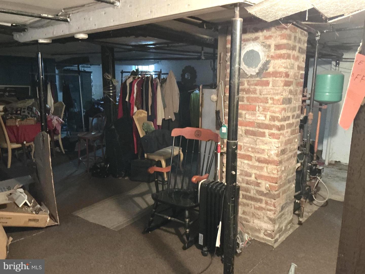 520 E MOUNT IDA AVE, ALEXANDRIA, Virginia 22301, 2 Bedrooms Bedrooms, ,1 BathroomBathrooms,Residential,For sale,520 E MOUNT IDA AVE,VAAX2052756 MLS # VAAX2052756