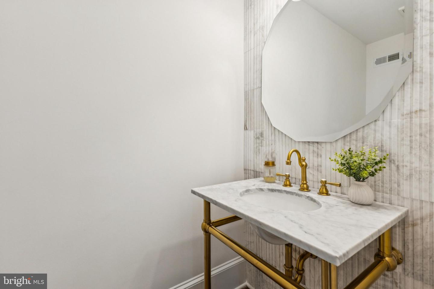 5346 NEBRASKA AVE NW, WASHINGTON, District Of Columbia 20015, 6 Bedrooms Bedrooms, ,4 BathroomsBathrooms,Residential,For sale,5346 NEBRASKA AVE NW,DCDC2239330 MLS # DCDC2239330